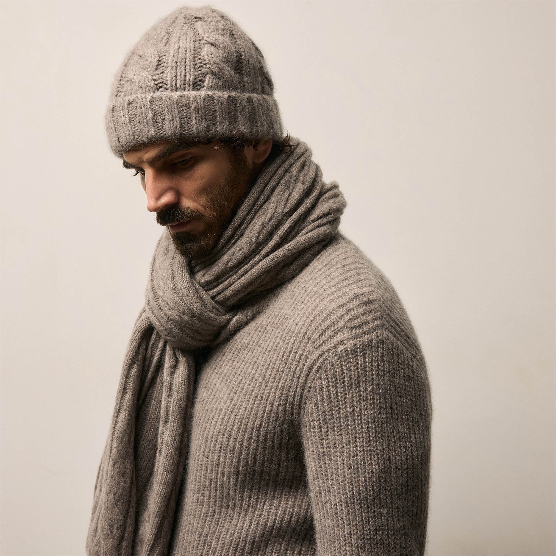 Lightweight Textured Cashmere Cable Knit Beanie - Beige Melange