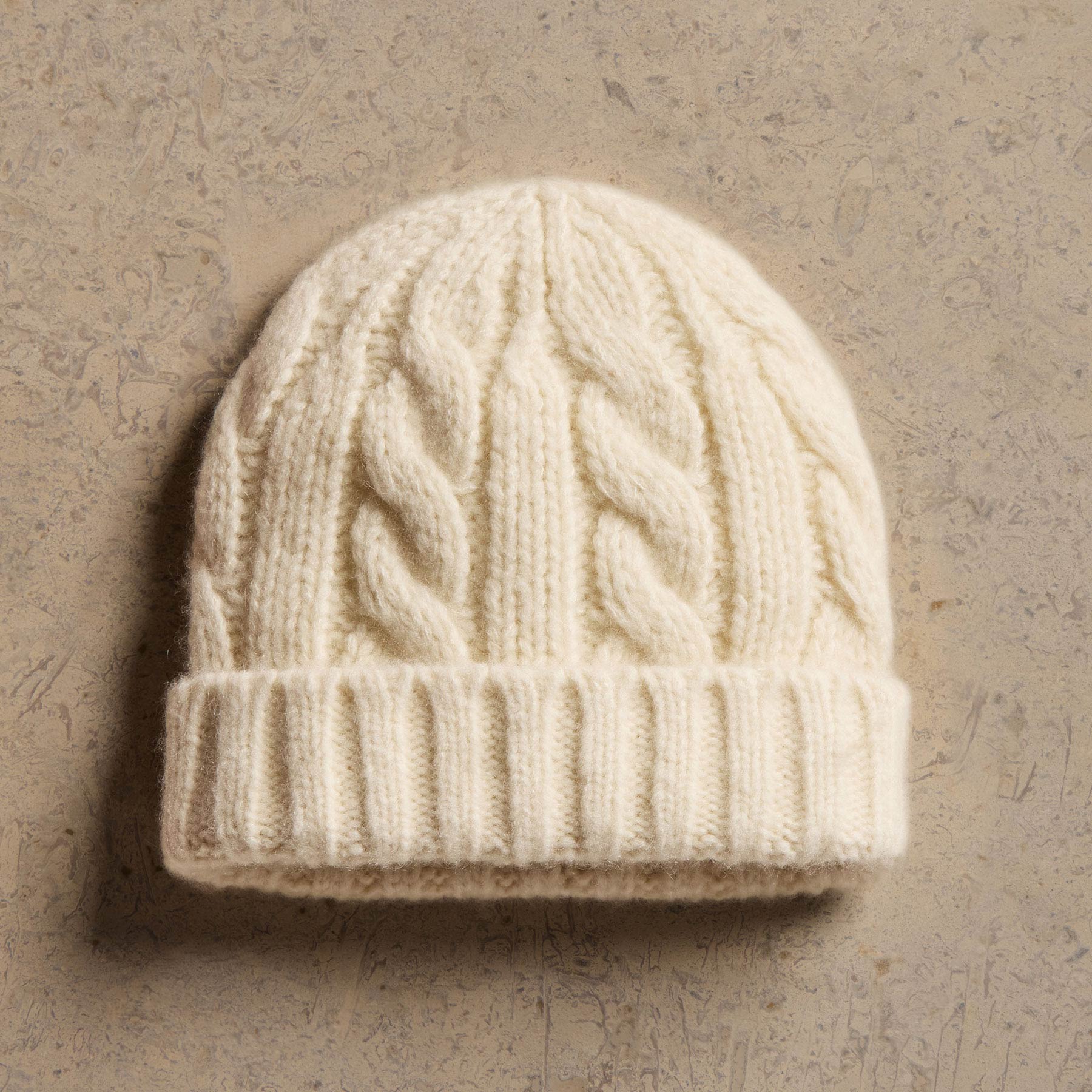 Lightweight Textured Cashmere Cable Knit Beanie - Ivory