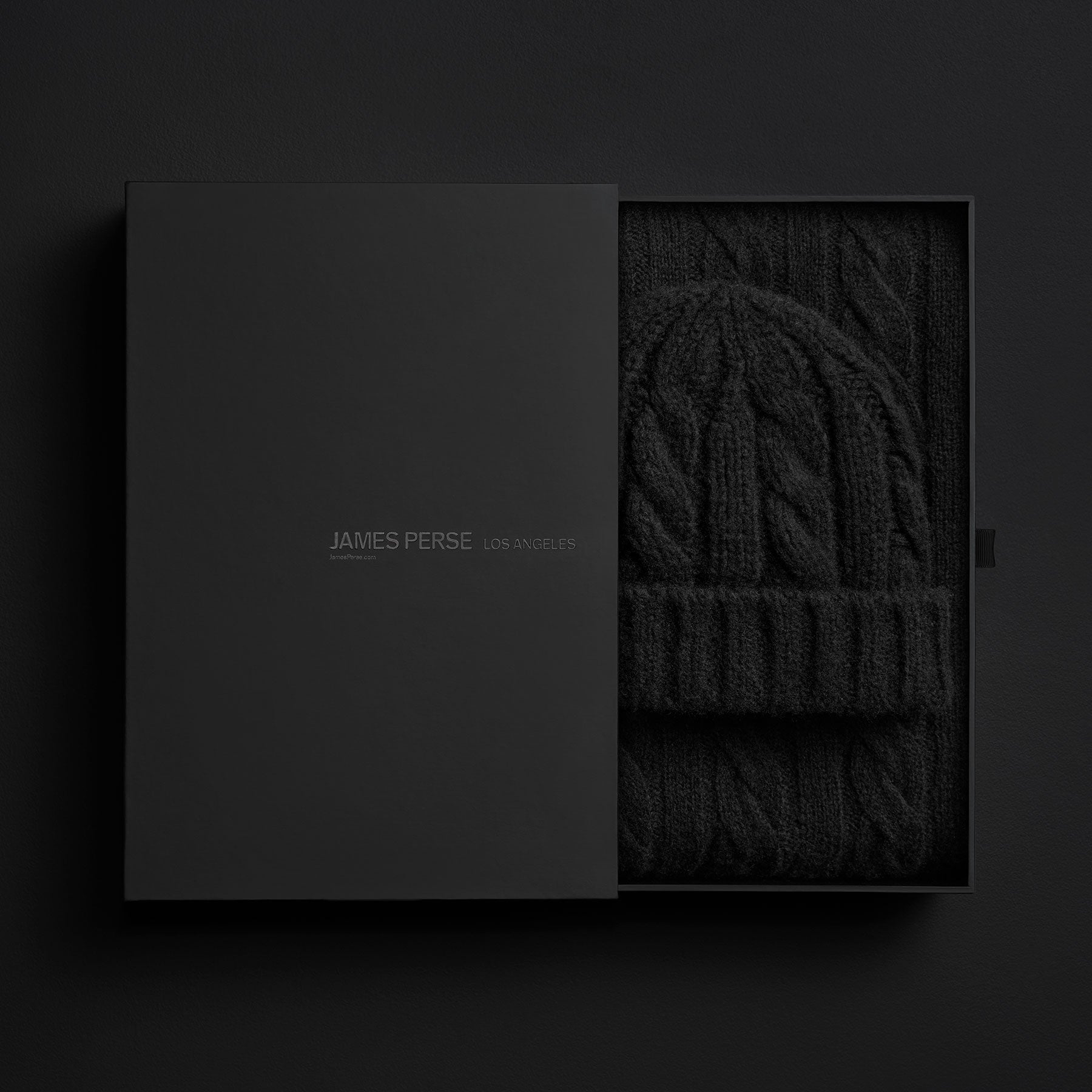Lightweight Cashmere Cableknit Beanie & Scarf Gift Set - True Black