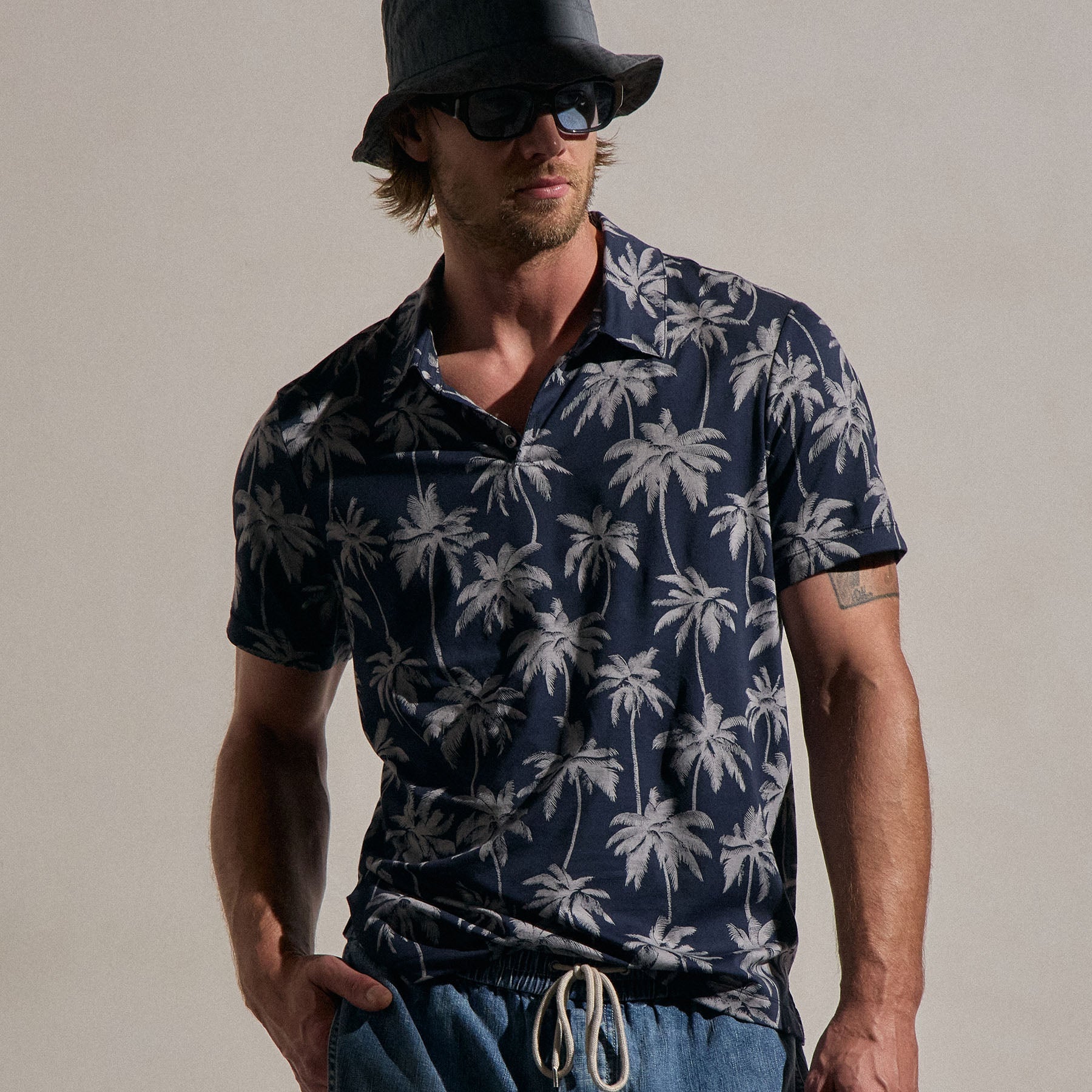Palm Print Performance Pique Polo - Navy Print