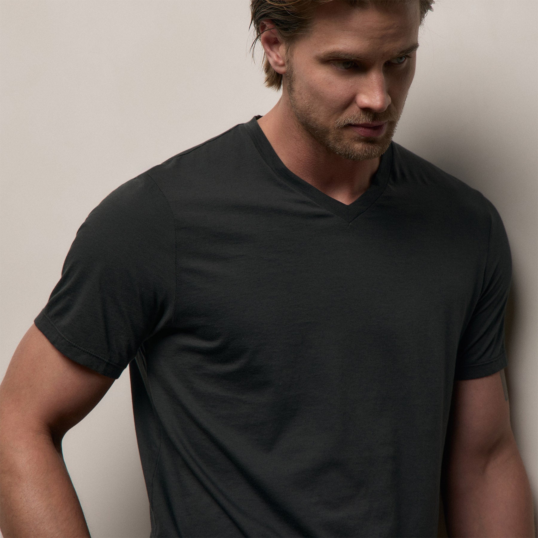 Luxe Lotus Jersey V Neck - Carbon
