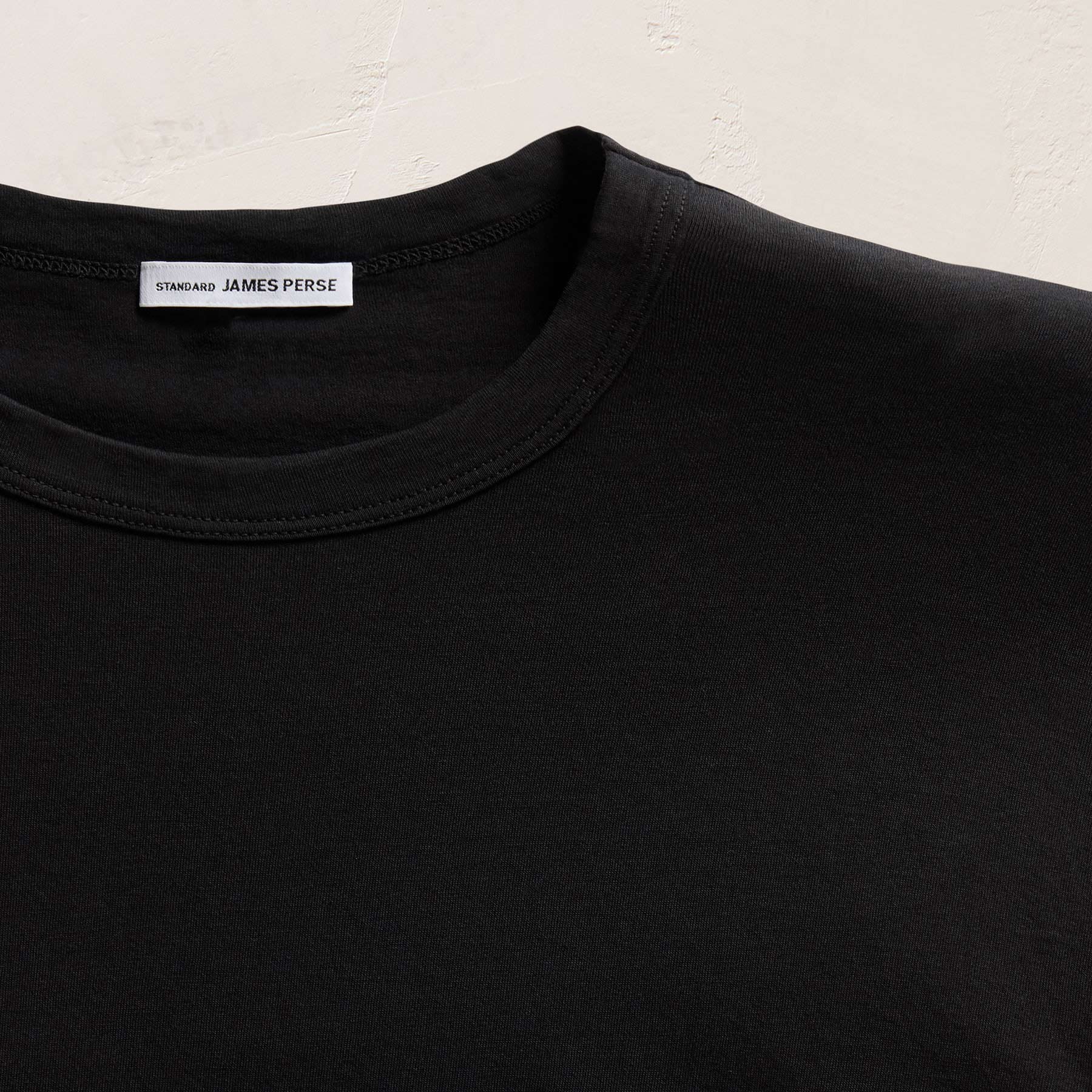 Shirttail Hem Crew - Black