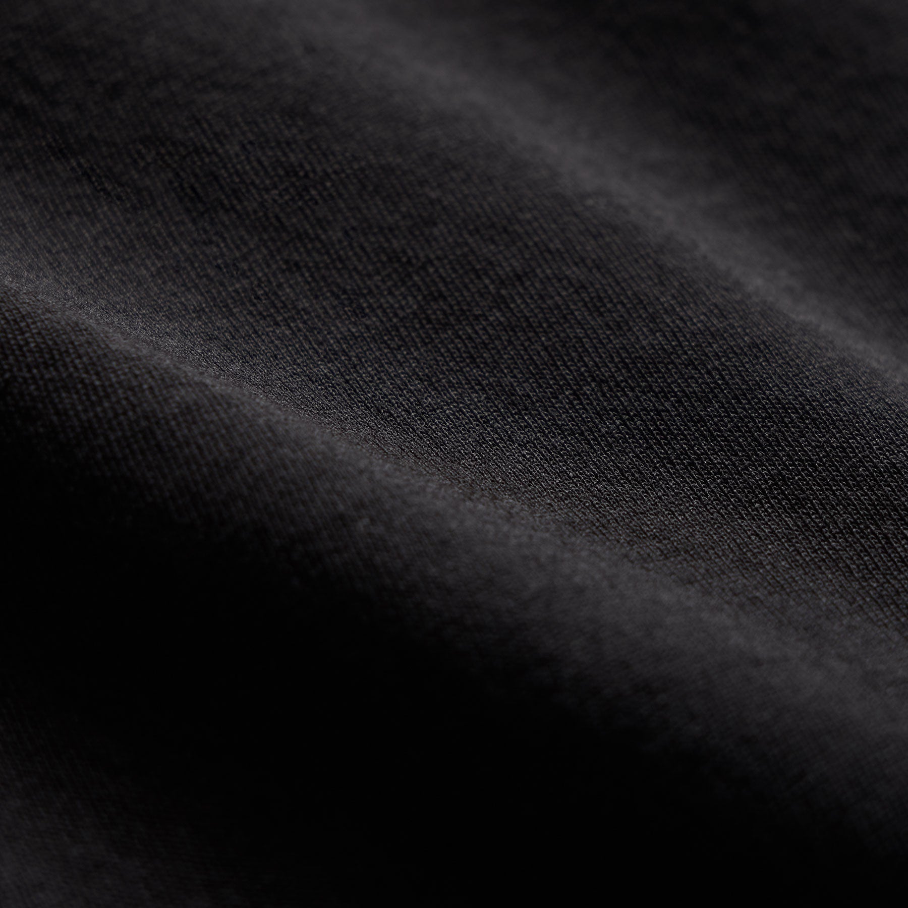 Shirttail Hem Crew - Black