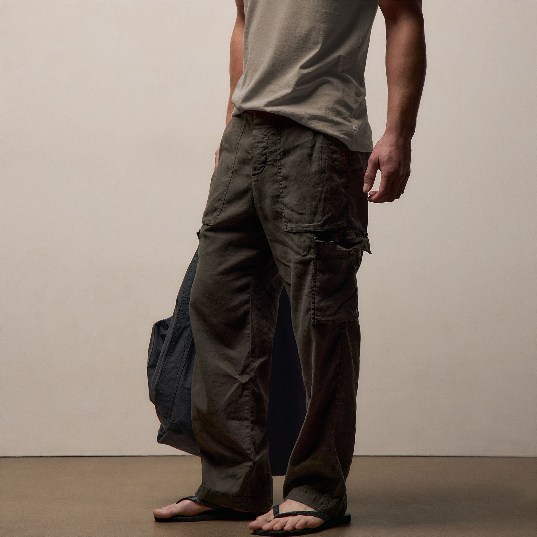 Stretch Linen Cargo Pant - Dark Olive Pigment