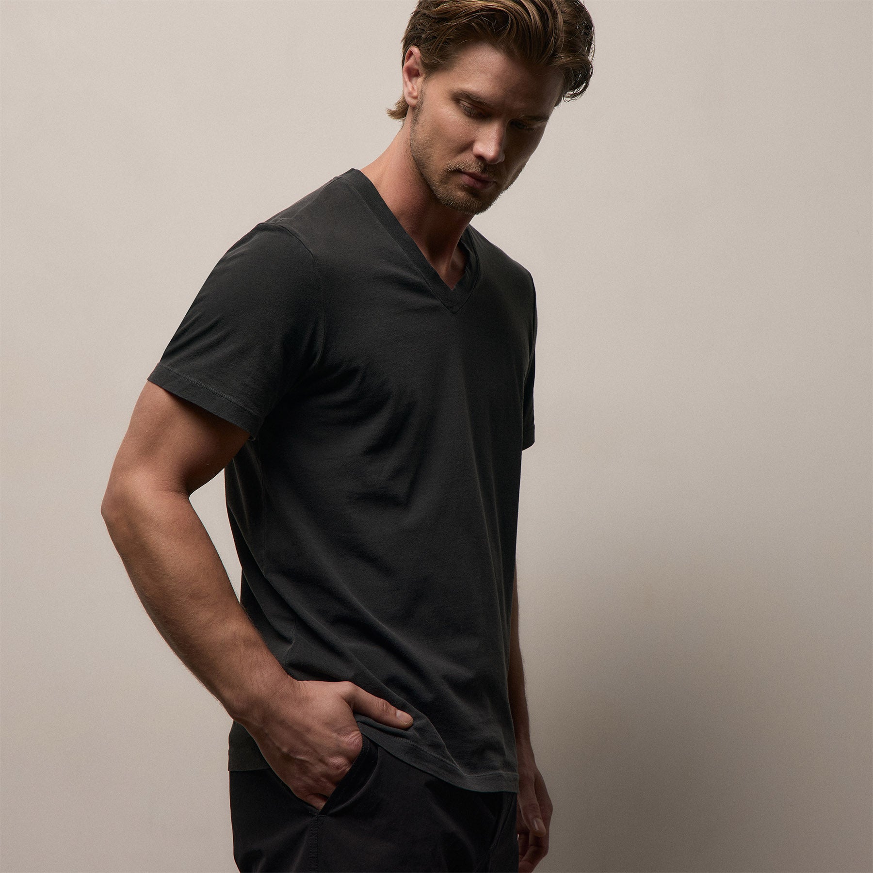 Short Sleeve V Neck - Carbon Pigment