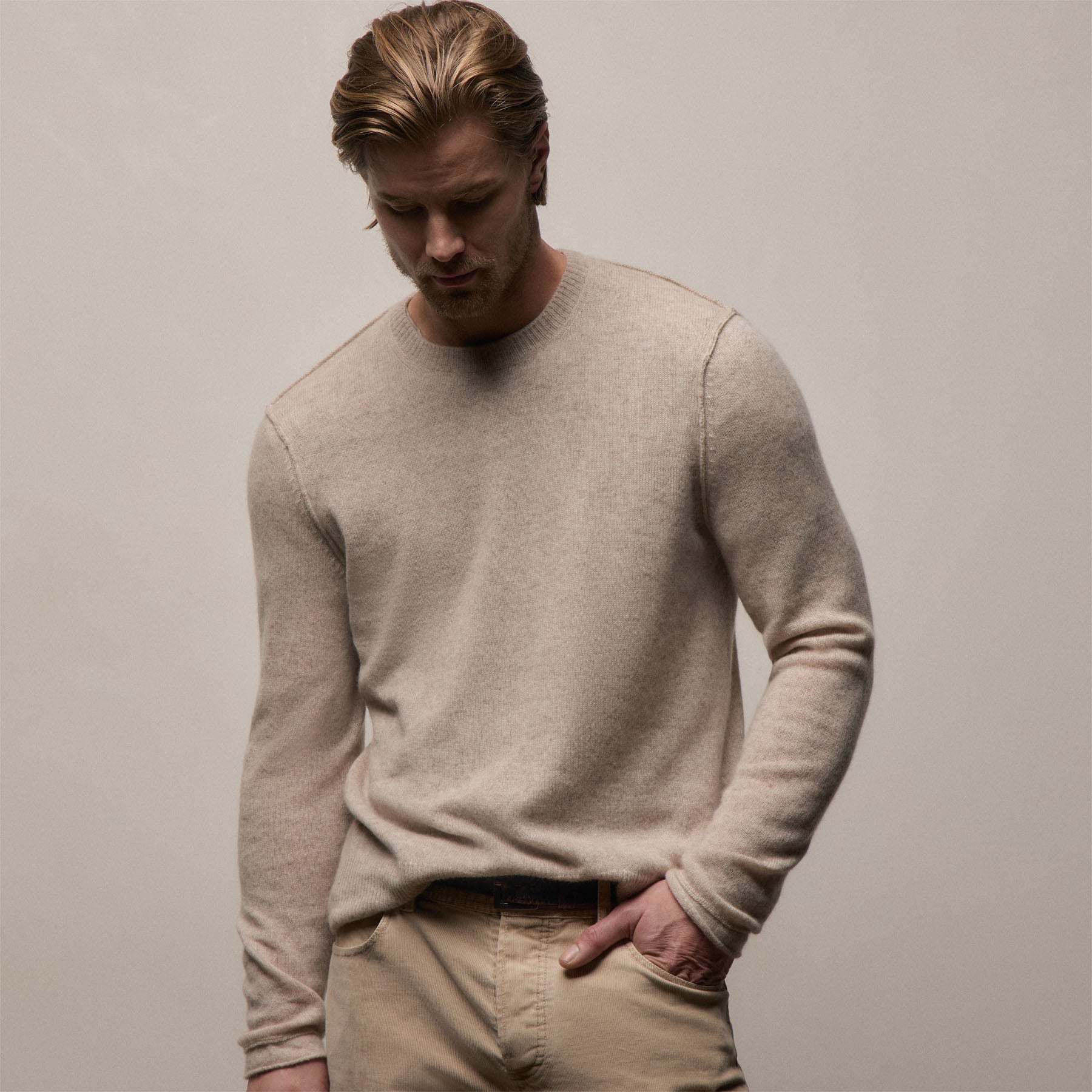 Soft Featherweight Cashmere Crew - Light Beige