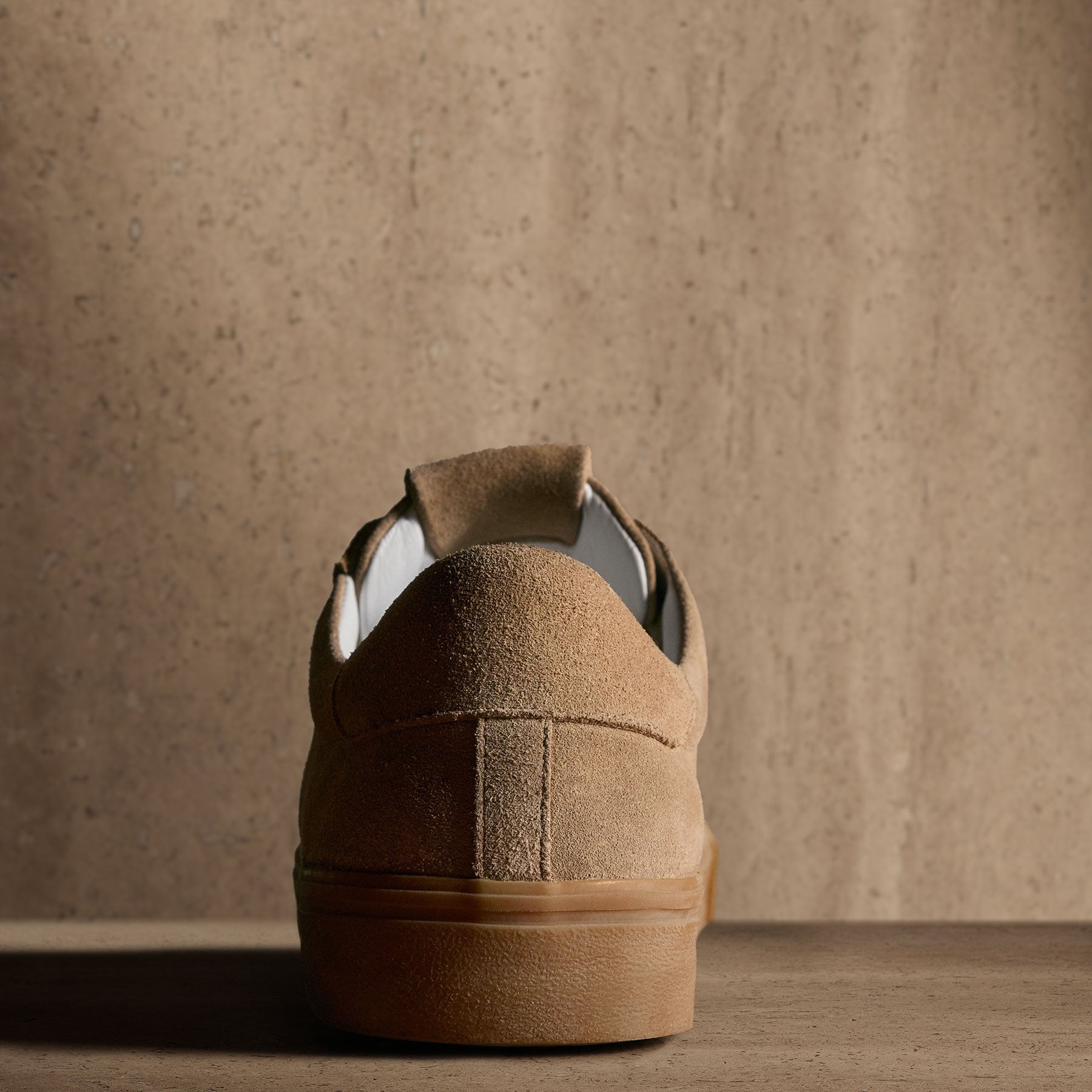 Men's Suede Retro Sneaker - Cappuccino