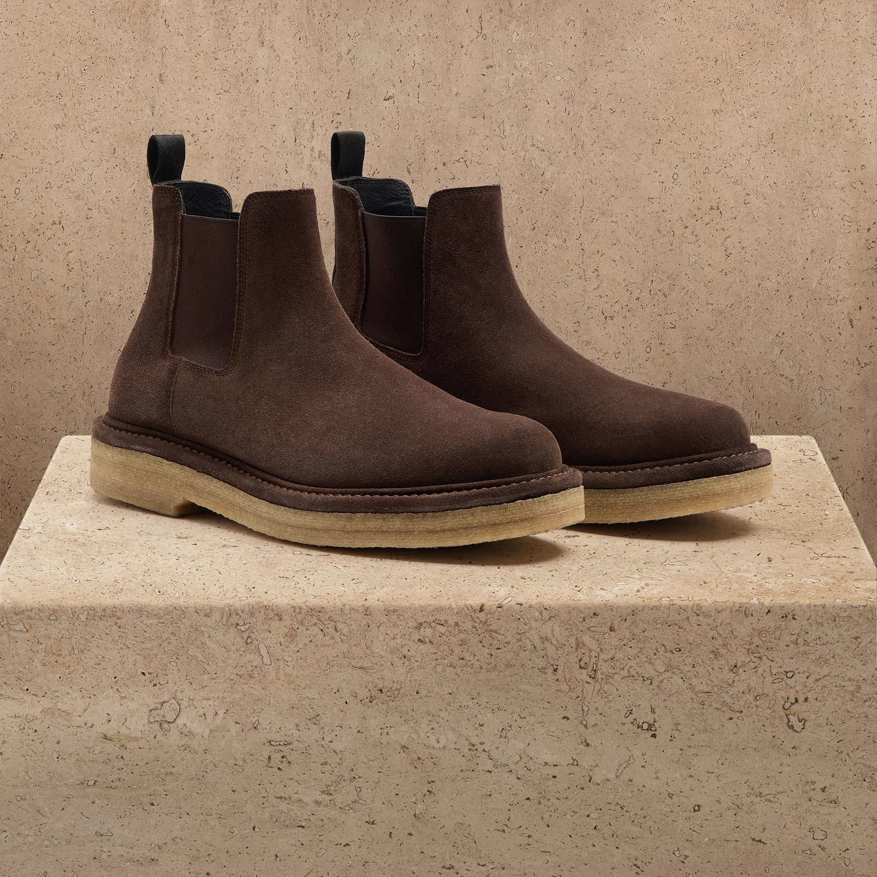 Men's Suede Chelsea Boot - Cafe