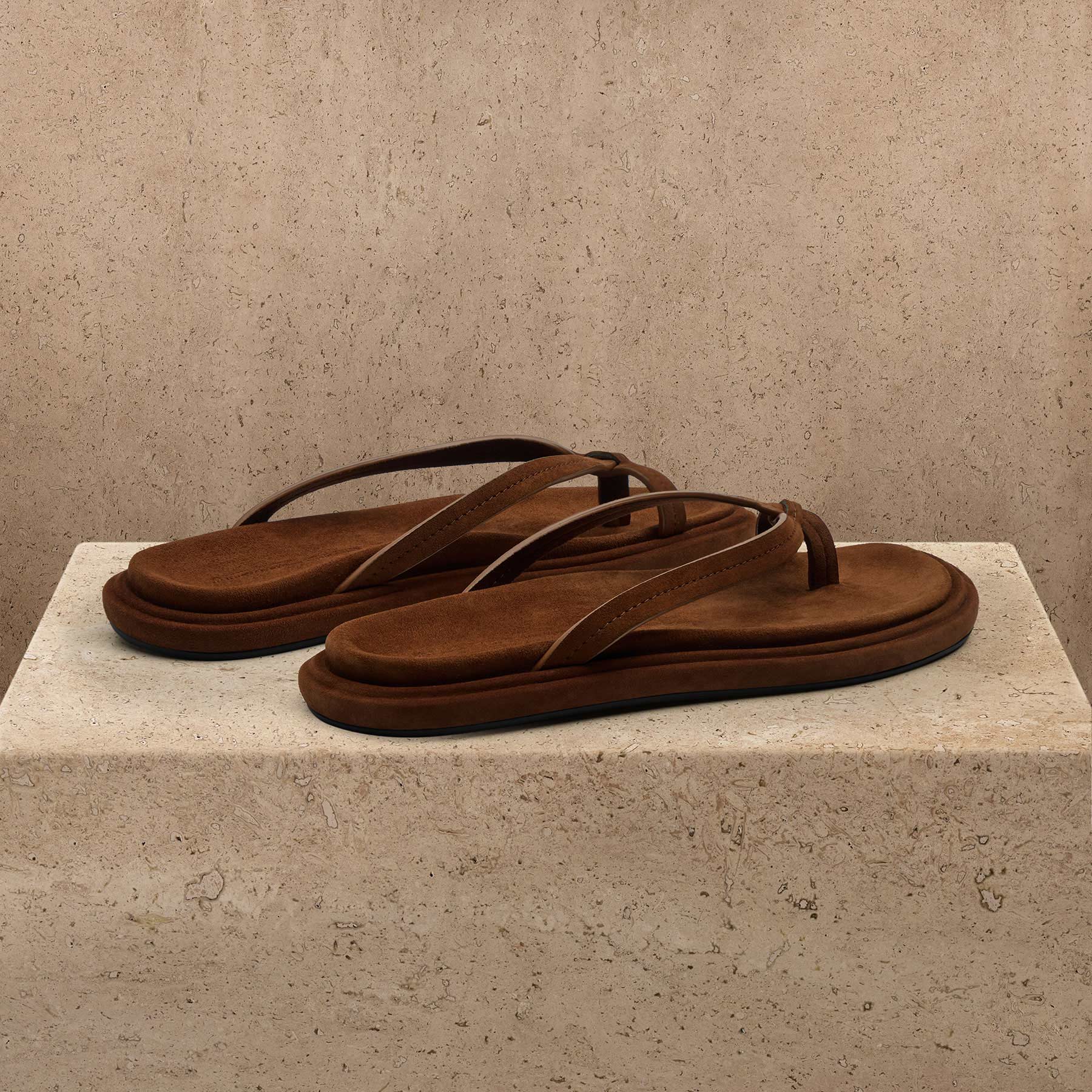 Women's Suede Cross Thong Sandal - Tabacco / Tabacco