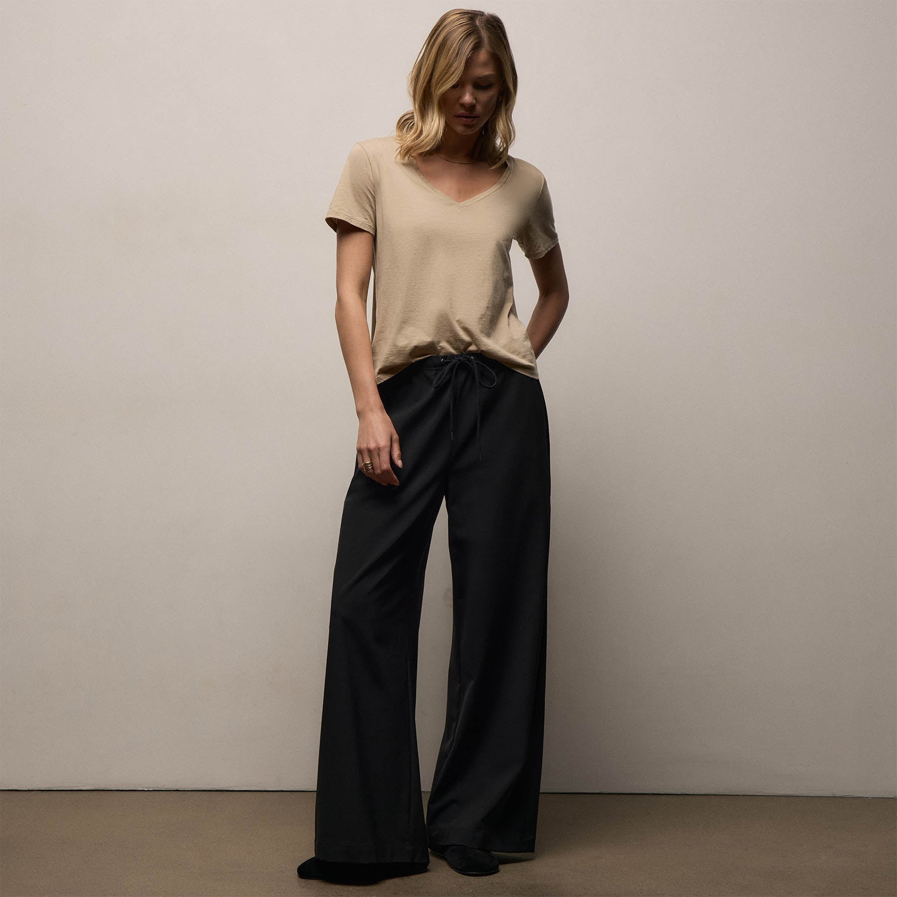 Luxe Lotus Jersey V Neck - Light Khaki