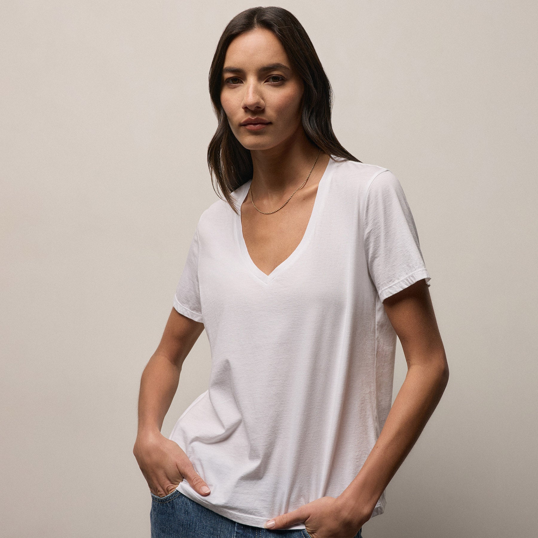 Luxe Lotus Jersey V Neck - White