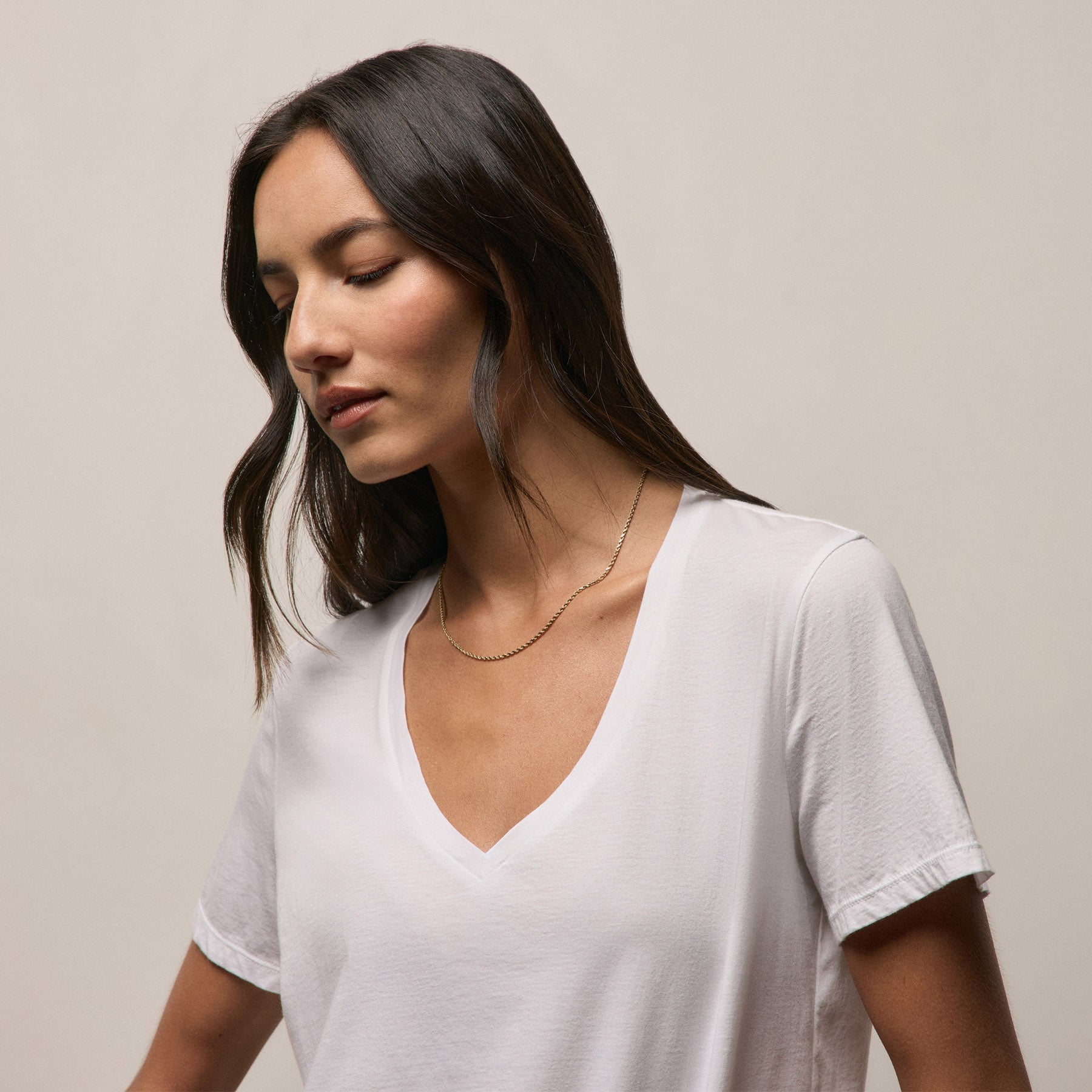 Luxe Lotus Jersey V Neck - White