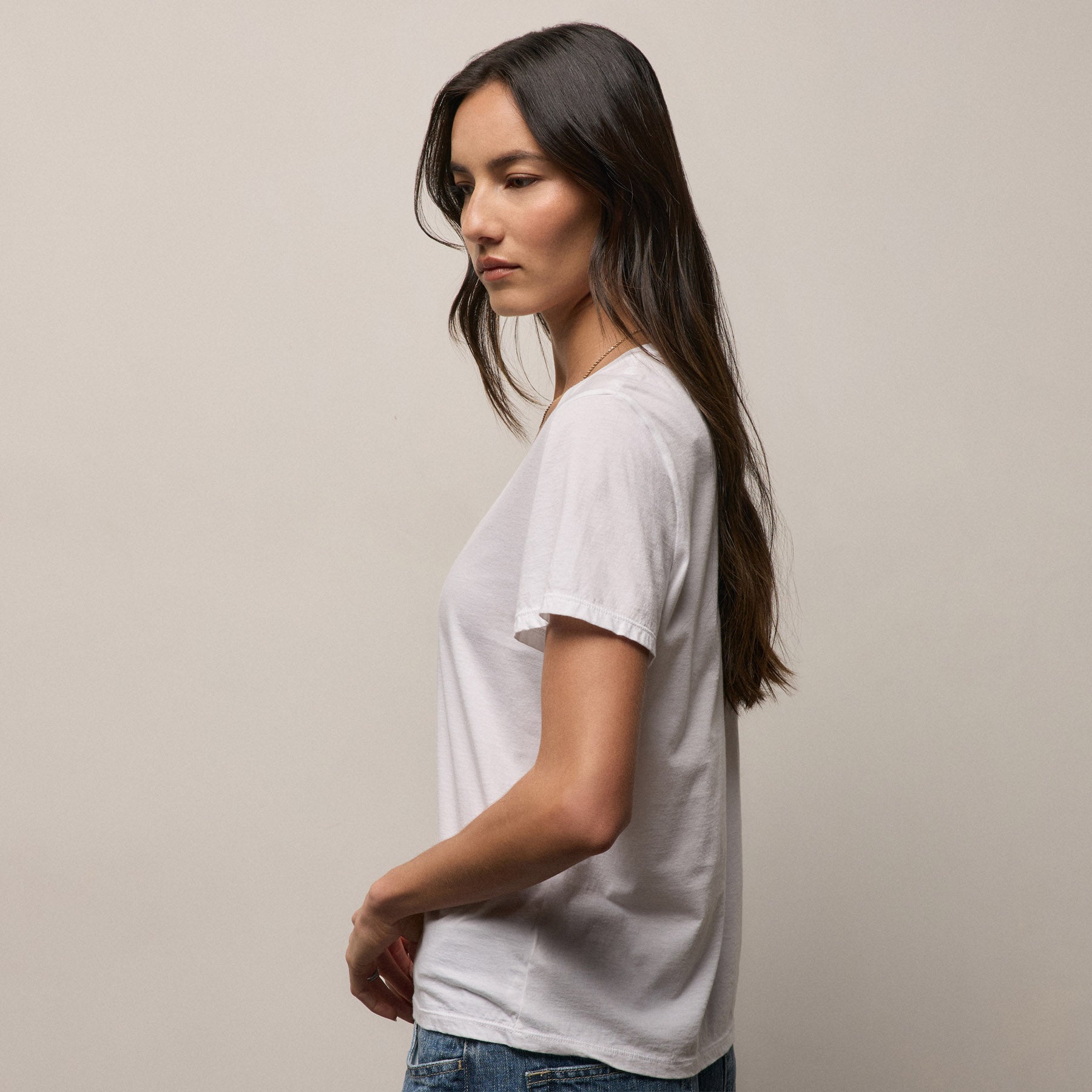 Luxe Lotus Jersey V Neck - White