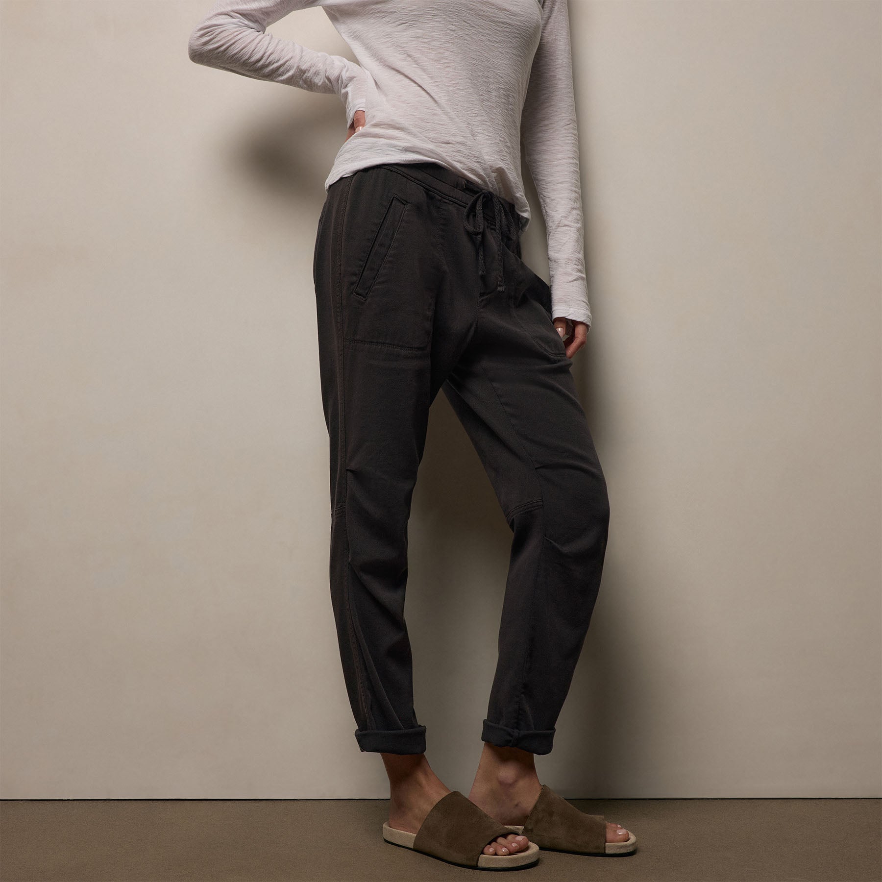 Soft Drape Pant - Carbon Pigment