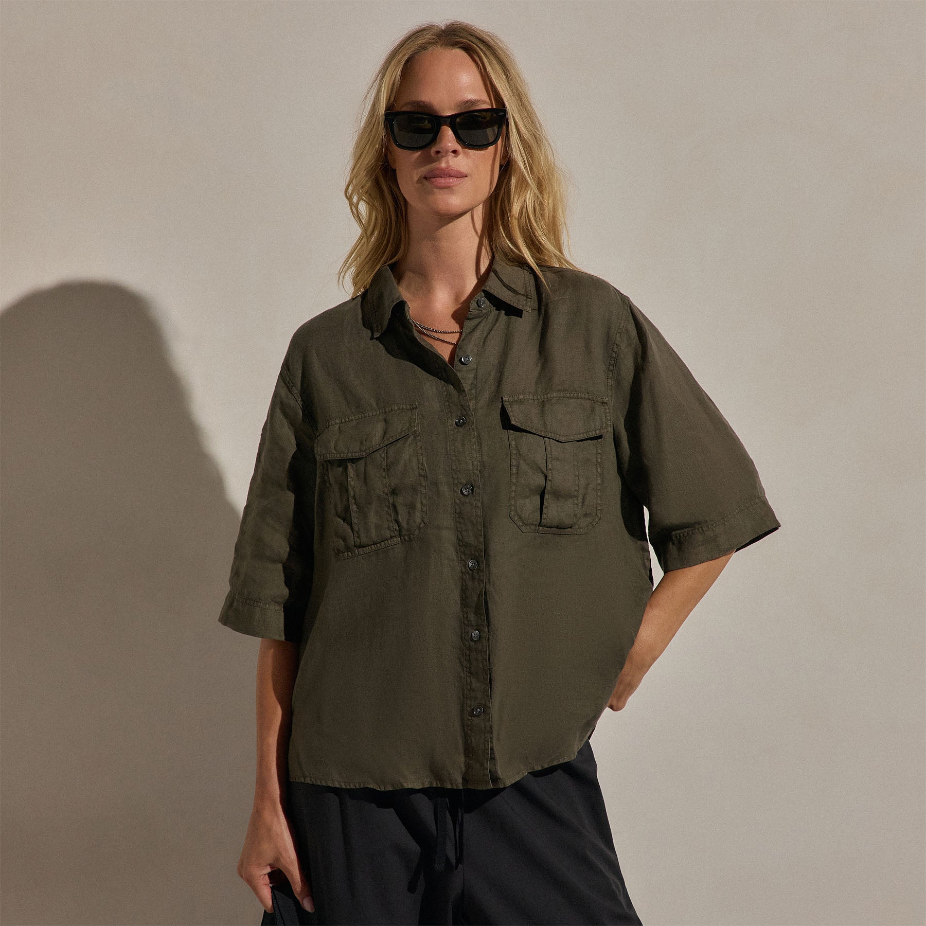 Linen Short Sleeve Utility Shirt - Army Green Pigment