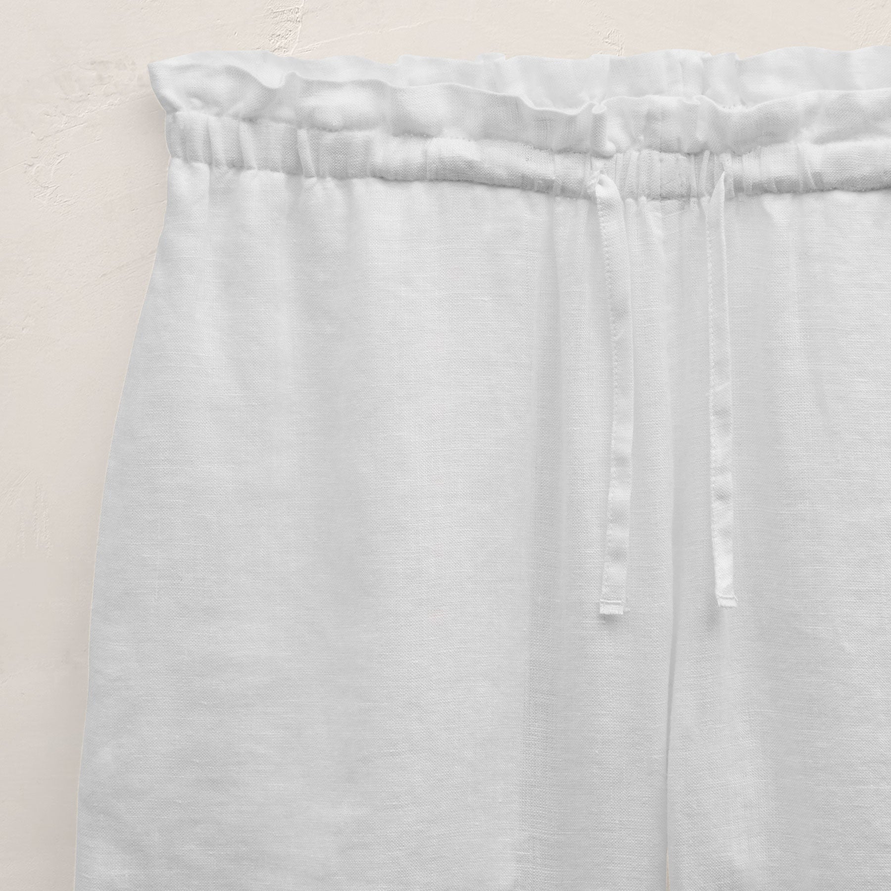 Linen Short - White