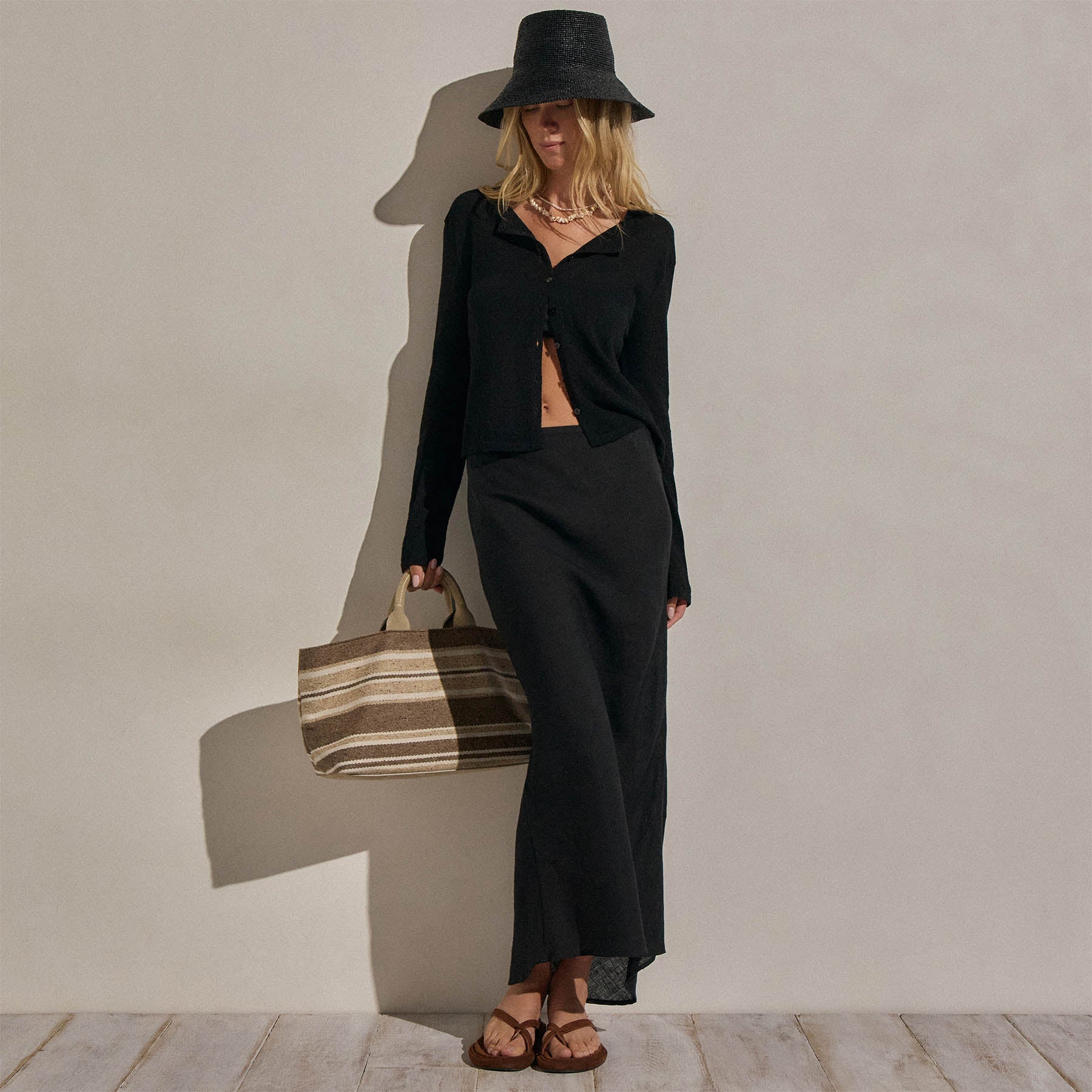 Women's Suede Cross Thong Sandal - Tabacco / Tabacco