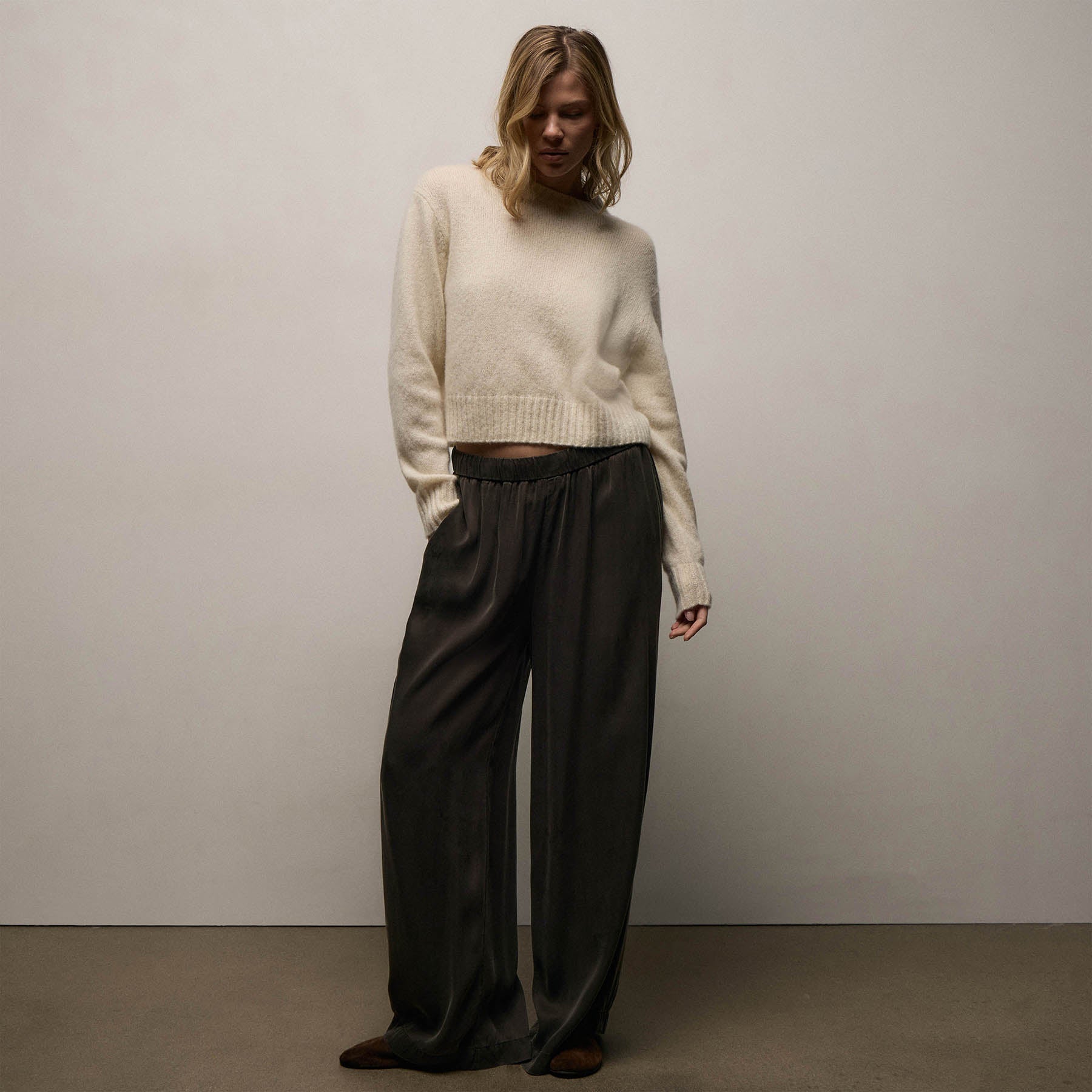 Lightweight Textured Cashmere Crew - Ivory