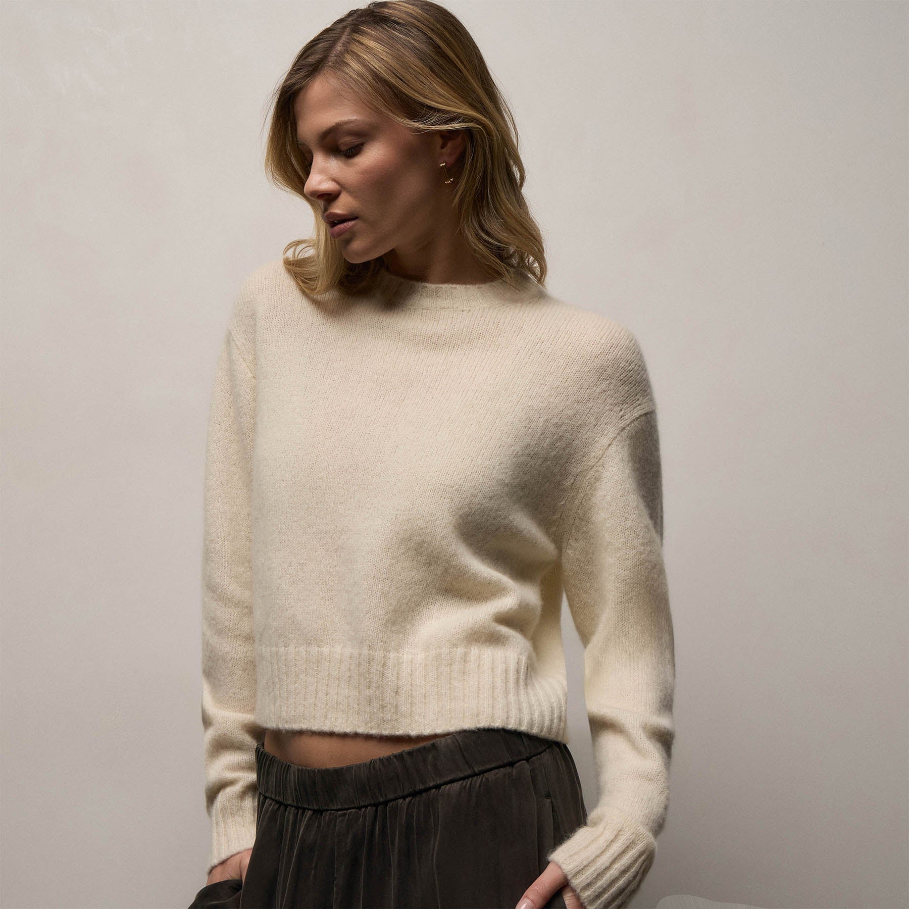 Lightweight Textured Cashmere Crew - Ivory