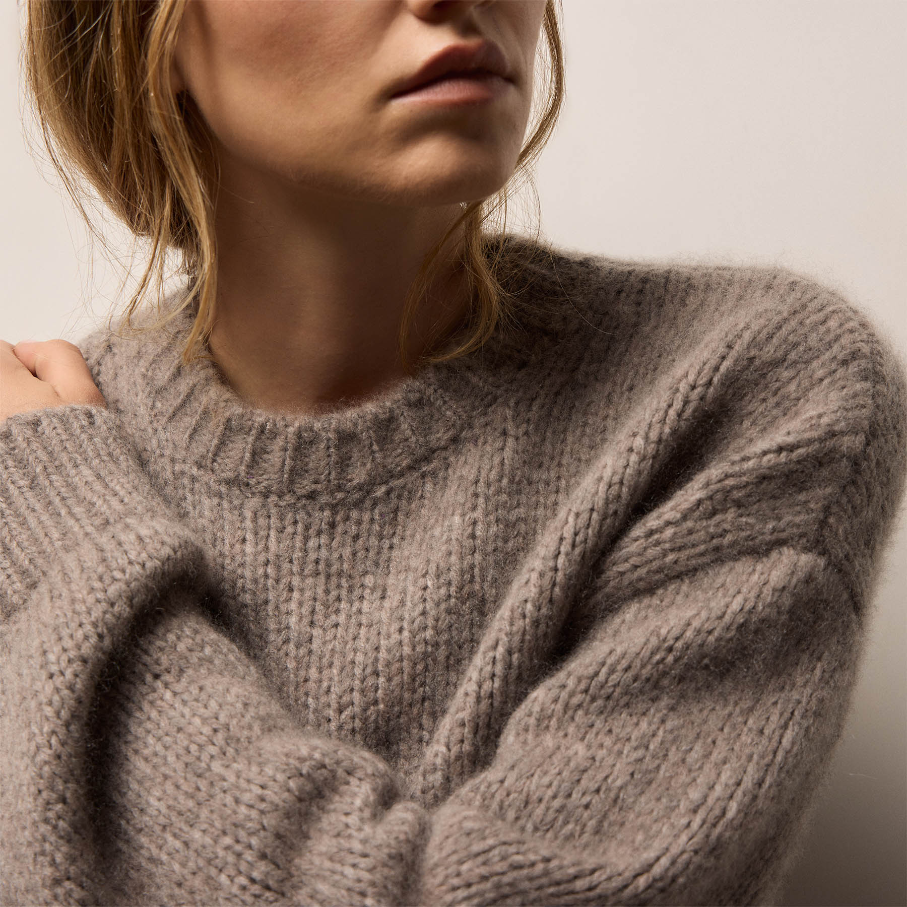 Textured Cashmere Sweater - Beige Melange