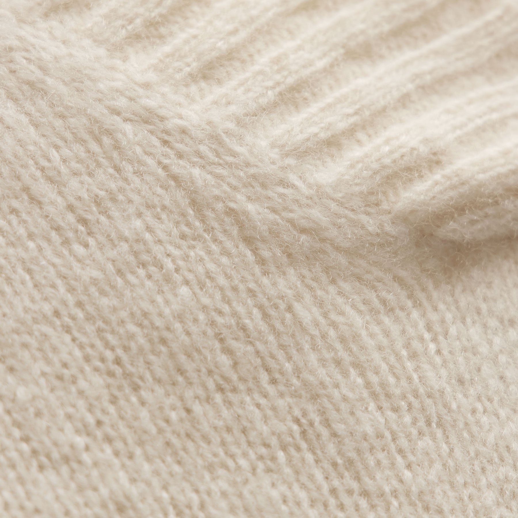 Lightweight Textured Cashmere V Neck - Ivory
