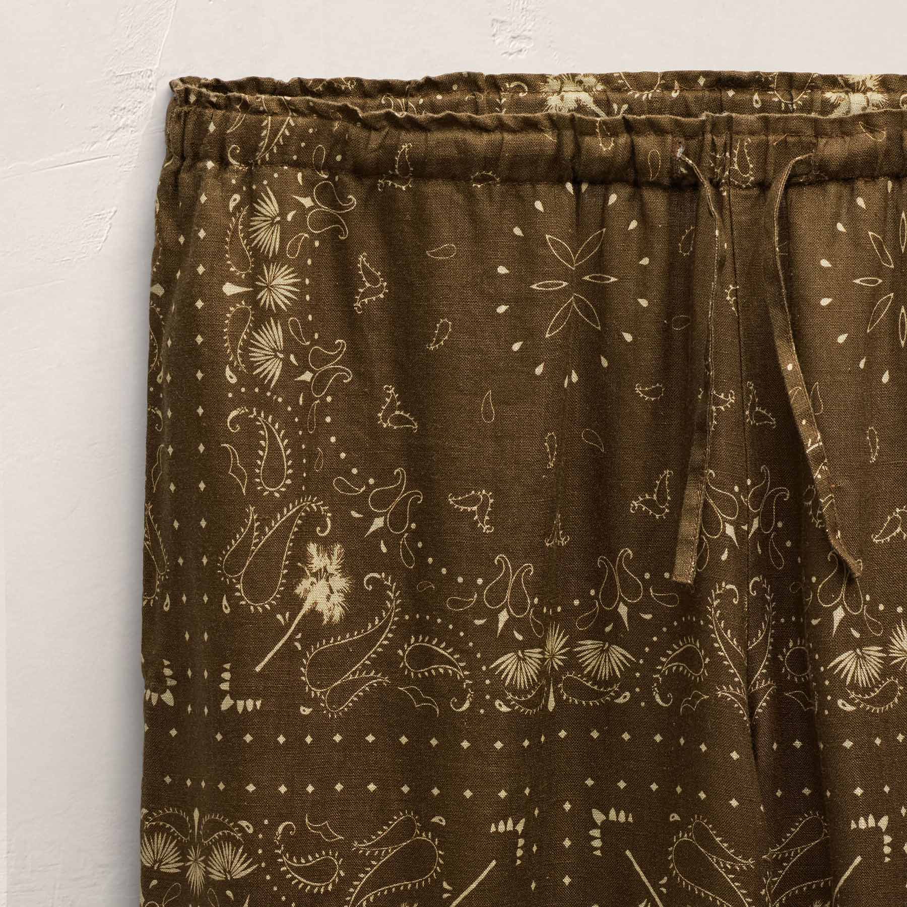 Palm Paisley Linen Wide Cuff Pant - Brown Bandana Print