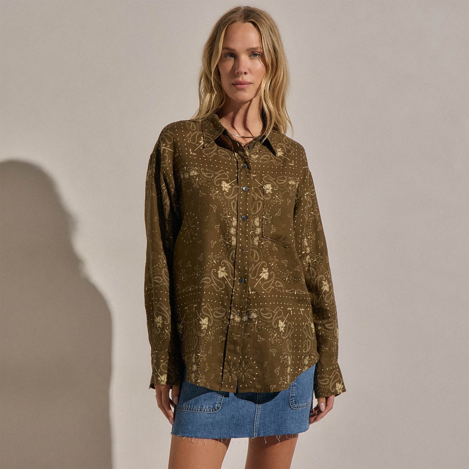 Palm Paisley Linen Shirt - Brown Bandana Print