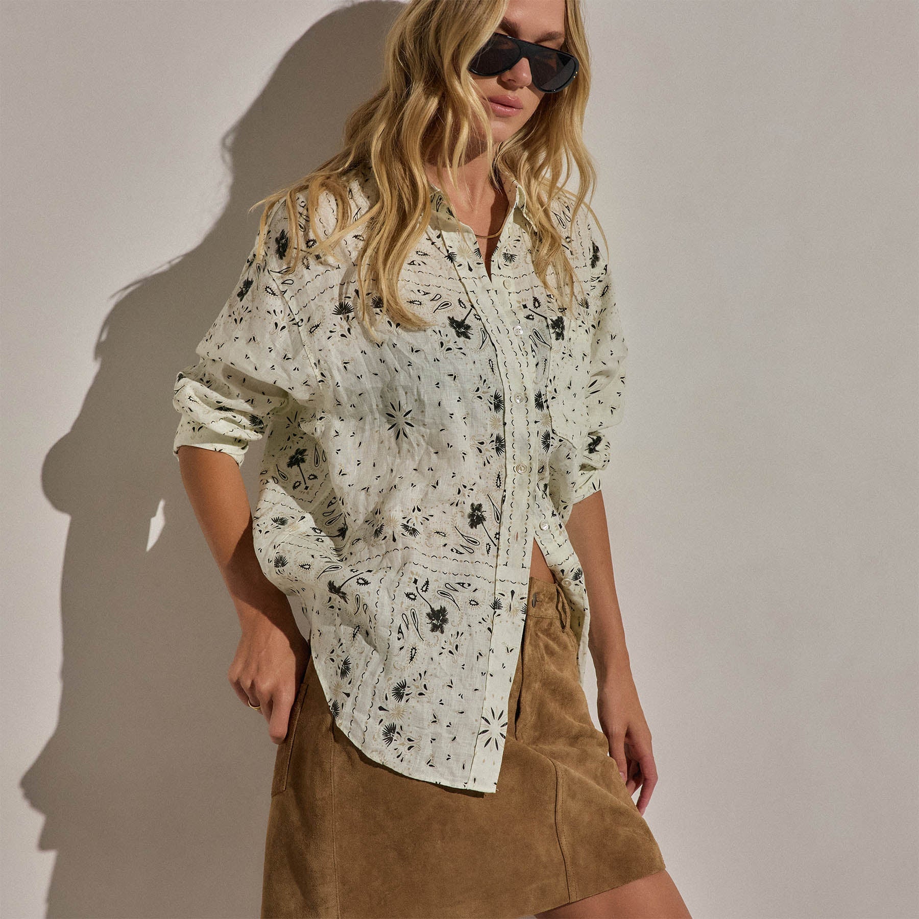 Palm Paisley Linen Shirt - Ivory Bandana Print