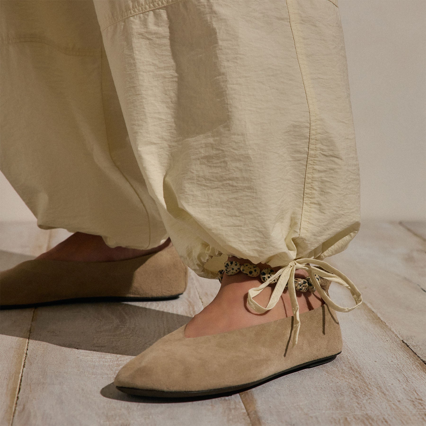 Women's Suede V Ballet Flat - Natural
