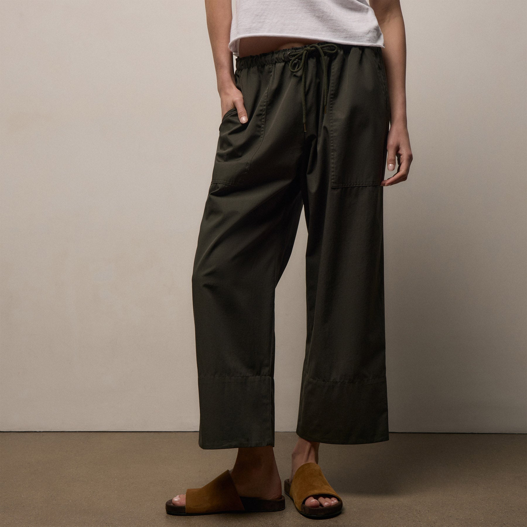 Fine Cotton Twill Crop Pant - Dark Olive