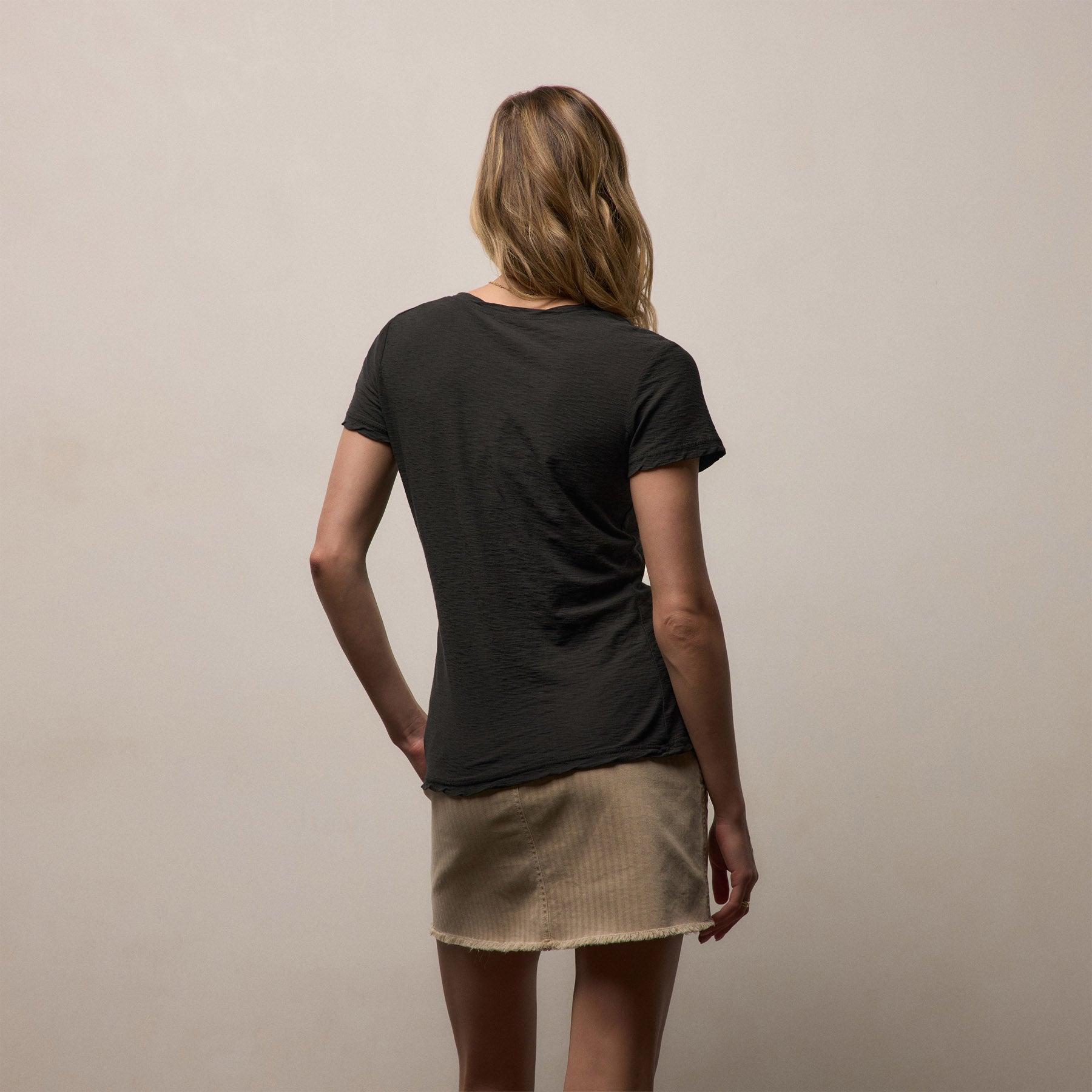 Sheer Slub V Neck - Carbon
