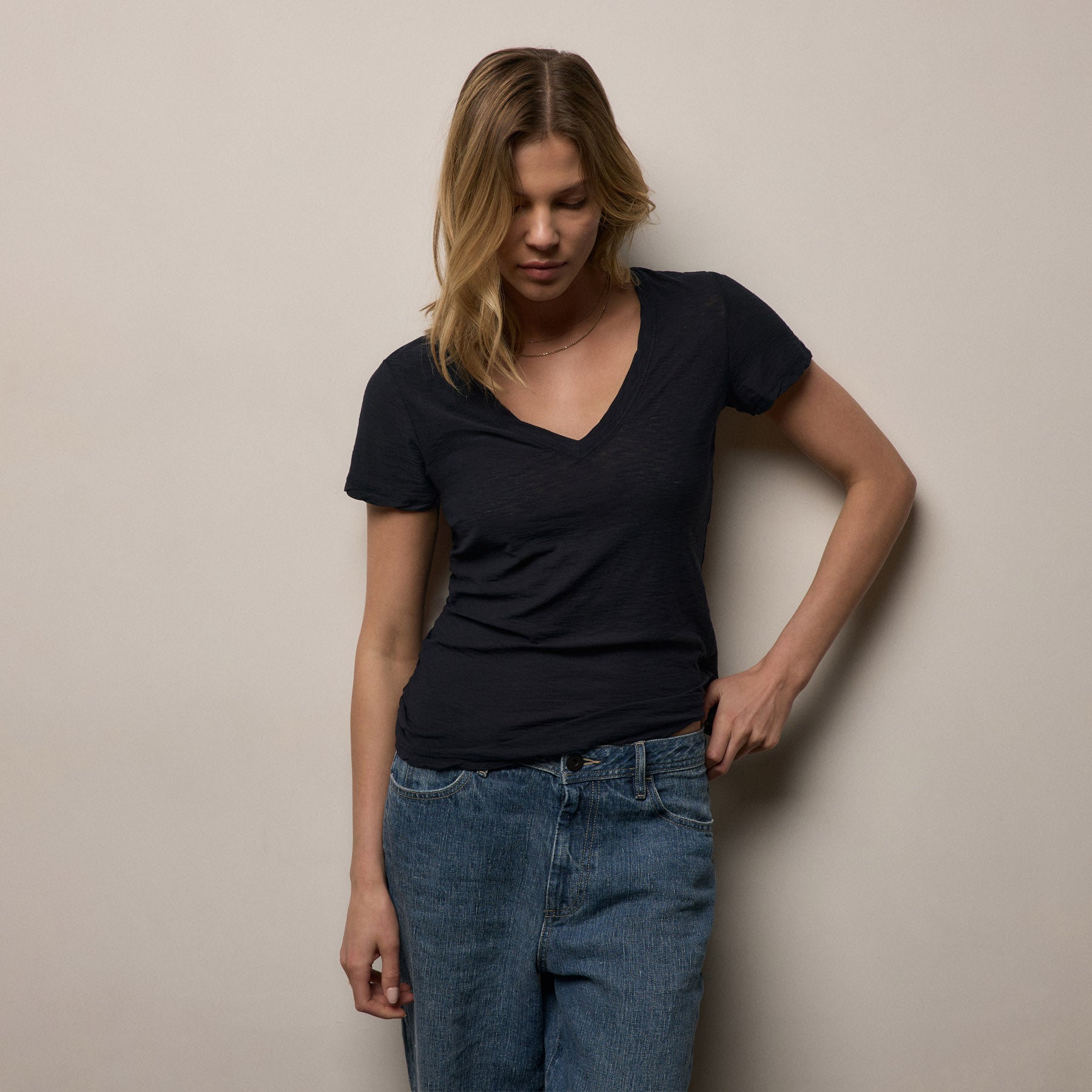 Sheer Slub V Neck - Deep